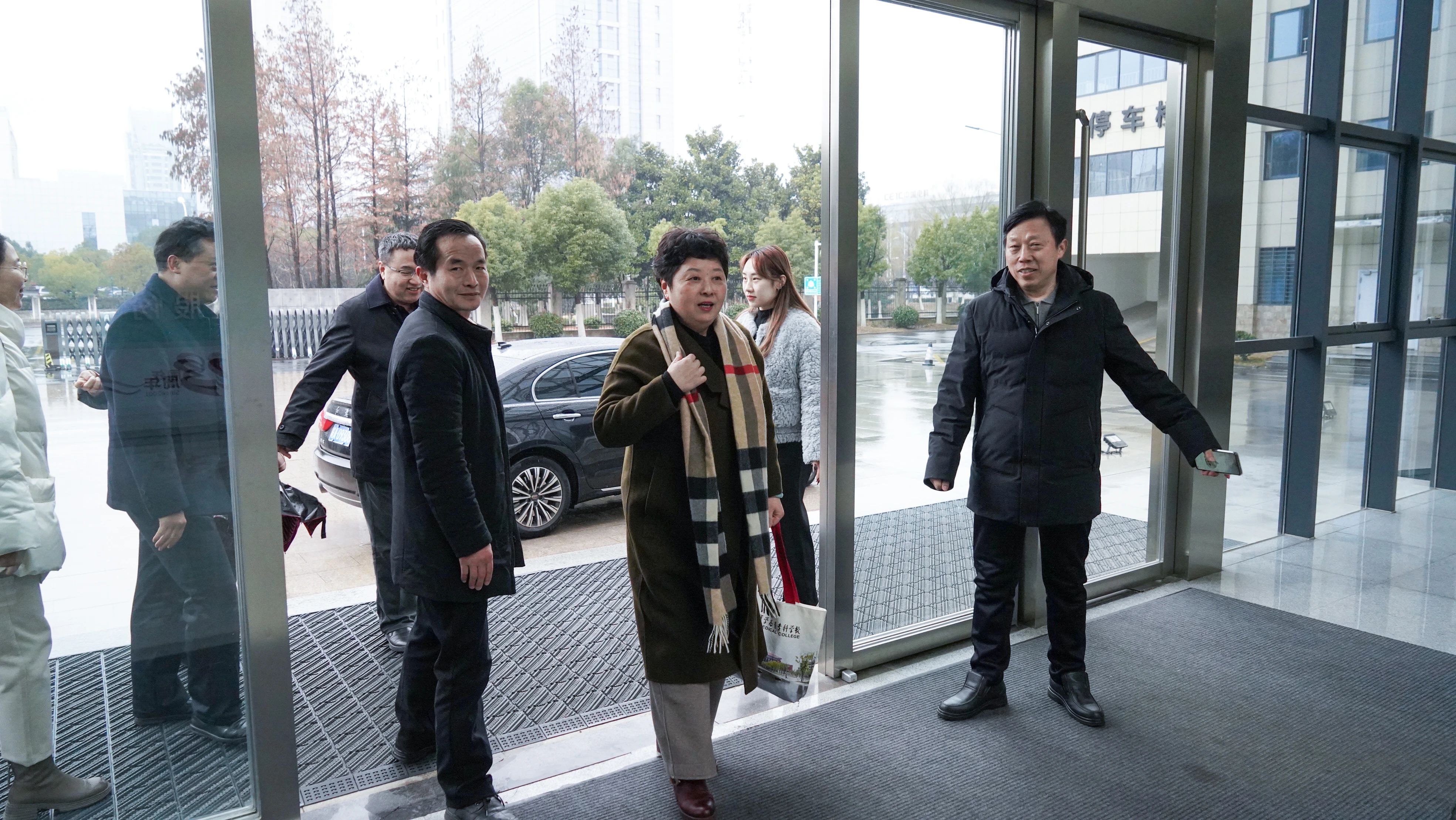 emc易倍·(中国)体育官方网站-EMC SPORTS